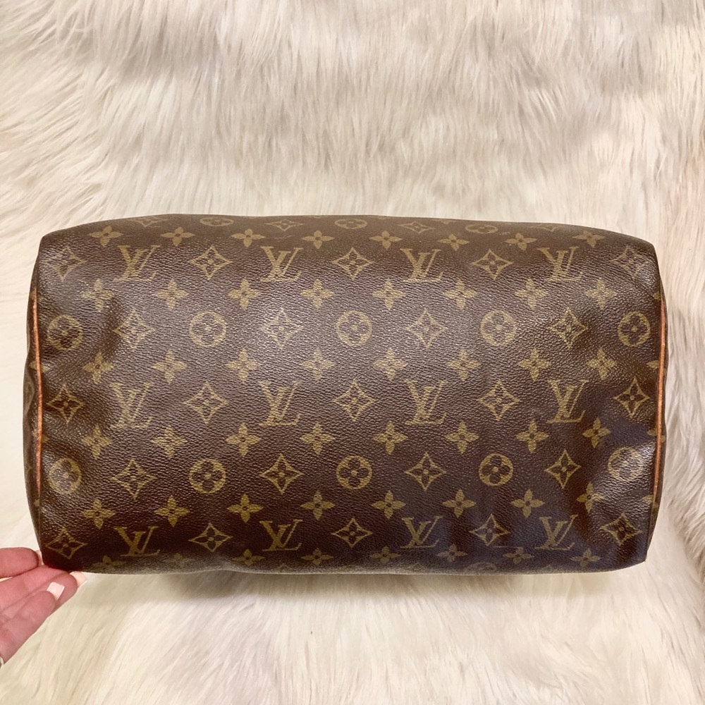 Authentic Louis Vuitton Speedy 35  #7.5b - Picture 5 of 10